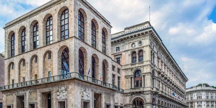 Camere sul Duomo a Milano, il Comune cerca investitori