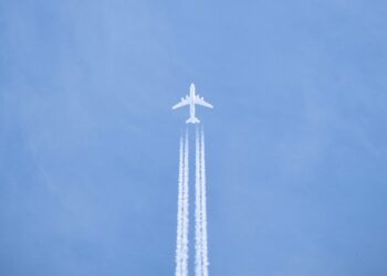 Aeroporti italiani, traffico a marzo -30% rispetto al 2019