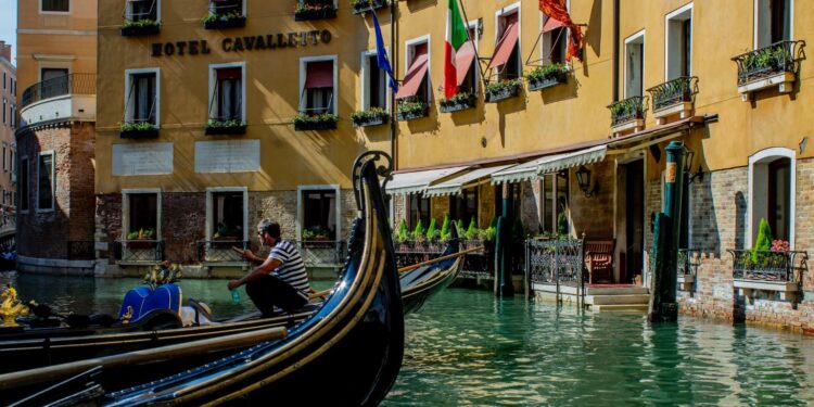 Da Cdp e ministero Turismo 150 mln per il patrimonio ricettivo