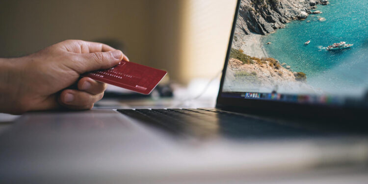 Corre il booking ‘diretto’: a fine maggio +117% sul 2019 (Ota a +37%)