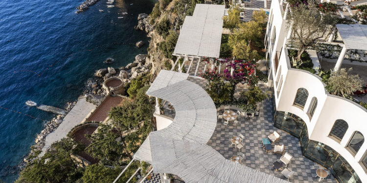 Relais&Châteaux dà il benvenuto a Borgo Santandrea