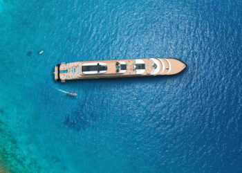 Ritz-Carlton nel cruise di lusso: viaggi da 5mila £ a settimana