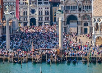 Tutti contro l’overtourism