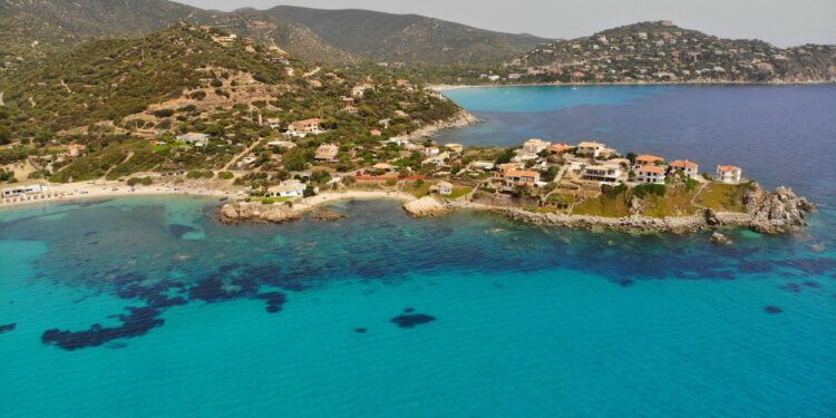 Problema voli in Sardegna. Quest’inverno -37% di posti in vendita