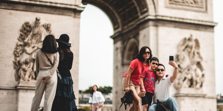 Da lunedì 6 febbraio ripartono i tour cinesi. Ma non in Italia