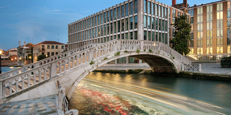 Minor porta in Italia il marchio Avani. Doppio debutto a Milano e Venezia