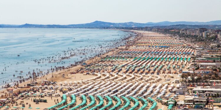 Pioggia di disdette negli hotel della Romagna ma Rimini è verso il sold out
