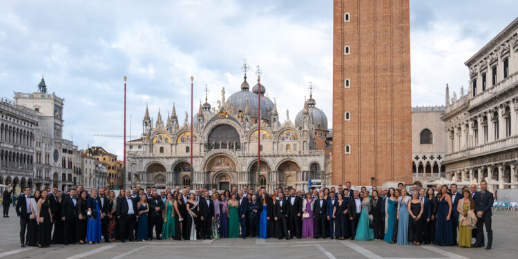 Rational festeggia a Venezia