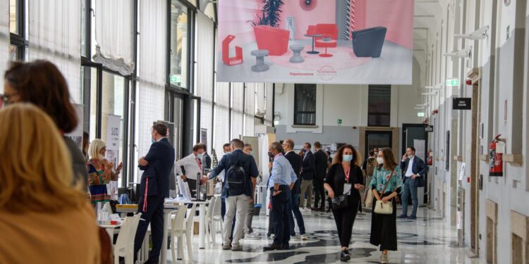 Guest Lab: “Il lusso è vivere ciò che manca di più”