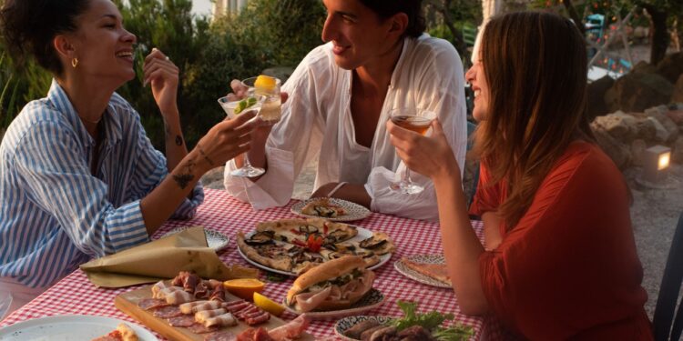L’hotel per i giovani  è social-centrico