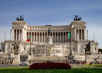 Estate, i turisti stranieri nella Penisola battono il 2019. Gli italiani no
