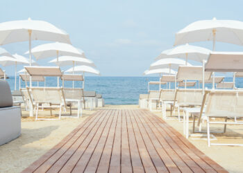 Beach club La Marinella a Loano in Liguria