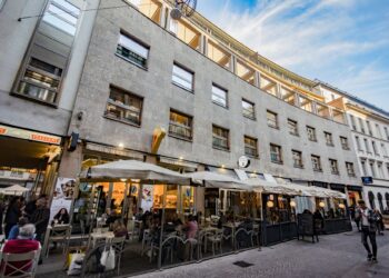 Calia (Cbre): “Transazioni immobiliari alberghiere sotto un mld nell’anno”