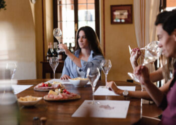L’azienda vitivinicola Serena Wines 1881 debutta nell’hospitality
