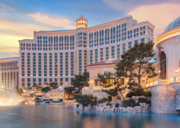 Realty Income compra per 950 mln $ una quota del Bellagio Las Vegas