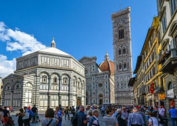Estate con più stranieri e meno italiani: il saldo è negativo