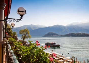Occhi puntati sul lago di Como