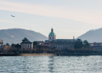 Como, vola la tassa di soggiorno. Fino a quattro volte tanto