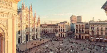Invest Hospitality e Bulgarella in corsa per l’hotel in Duomo a Milano