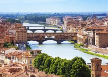 Antitrust indaga Booking per abuso di posizione dominante