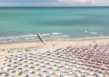 Mr Geox fa il bis a Jesolo. Si aggiudica la spiaggia, investimento da 8 mln €