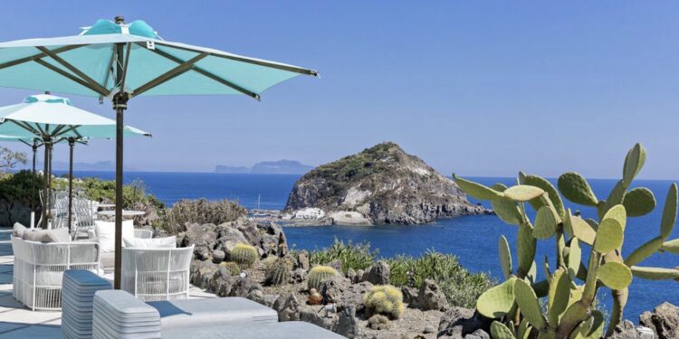 Botania Relais inaugura le 10 ville ‘Costa del Capitano’ a Ischia