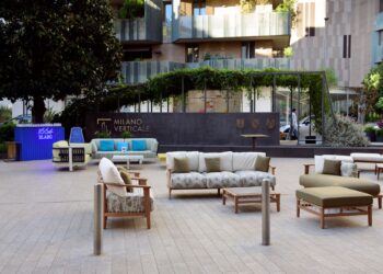 Milano Verticale Una Esperienze, nuova terrazza svelata al Fuori Salone 2024