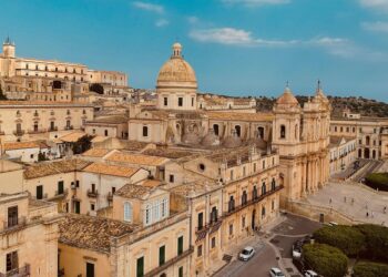 Rocco Forte continua la sua corsa in Sicilia: acquisito Palazzo Castelluccio a Noto