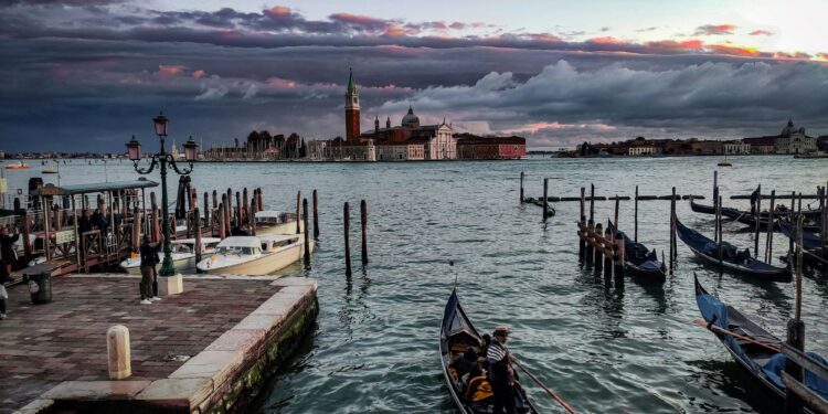 Valore del turismo nella Penisola stimato a 223 miliardi di euro nel 2024