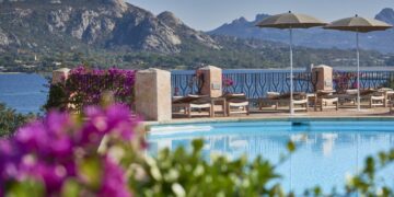 Limestone acquista resort in Sardegna e lancia il primo Aethos sul mare