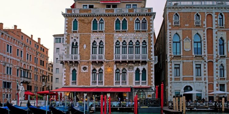 Bauer-gate, l’immobile passa a Mohari Hospitality per 300 mln di euro