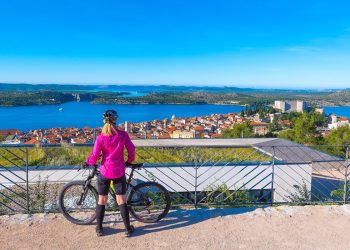 cicloturismo_bikenist_femminile