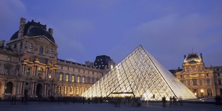 Affitti brevi: anche a Parigi una stretta sul numero di locazioni