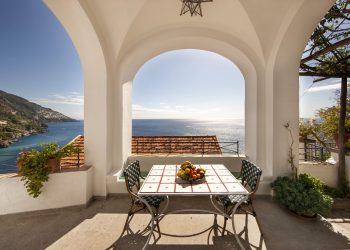 Ginobbi Hospitality prende in gestione le ville di Torre Sponda
