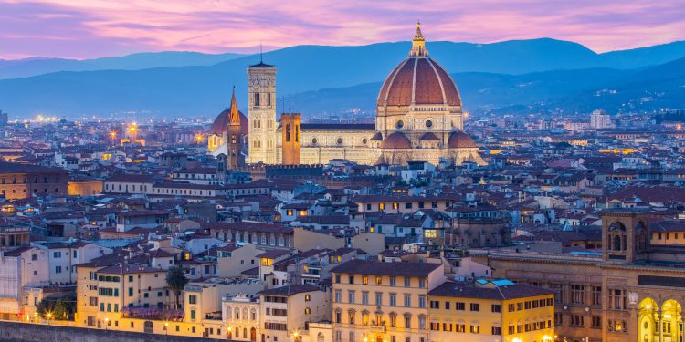 Ospitalità in Italia a 37,8 mld € (+5%). L’e-commerce frena la corsa