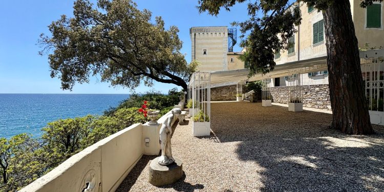 Cambio di proprietà per Castello Canevaro a Zoagli. Alla guida Mitia Cugusi