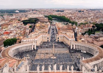 L’Italia ‘dipende’ dal turismo americano. La speranza è nel Papa