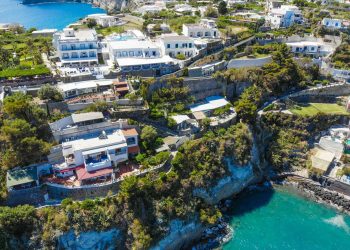 Fedegroup, l’hospitality sale a 15 mln di euro (20% dei ricavi). Nuova gestione a Ischia