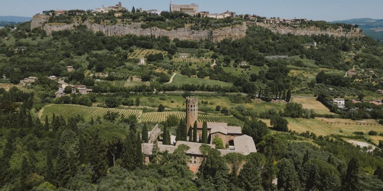 Pellicano acquisisce La Badia in Umbria. Investimento da 43 mln €