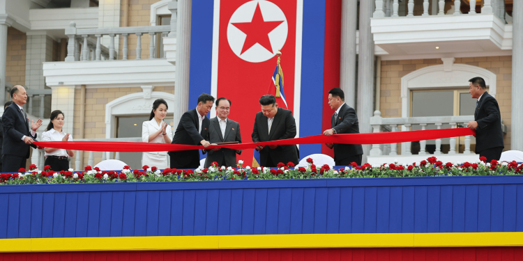 Nord Corea, uno spiraglio verso il turismo: apre un mega resort da 20mila ospiti