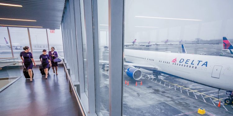 Olbia candidata a ‘vincere’ il volo diretto per New York di Delta Airlines