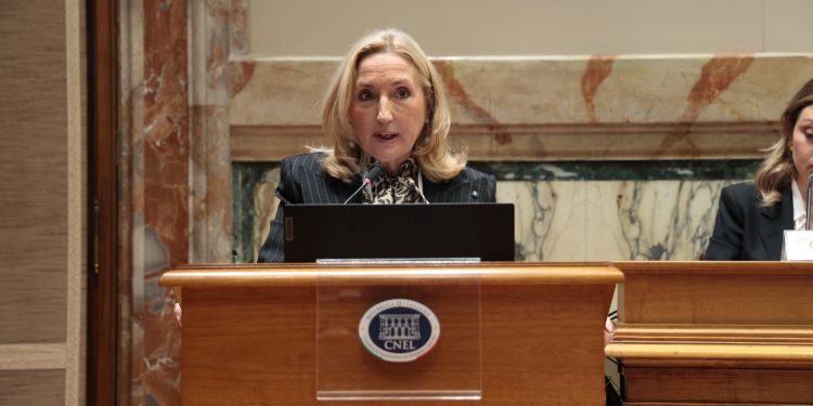 Nel 2025 presenze nella Penisola a +2% spinte solo dagli stranieri. Italiani flat