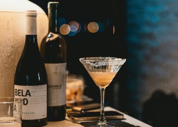 Effetto-rincari, gli italiani fanno viaggi più brevi e riducono la spesa f&b