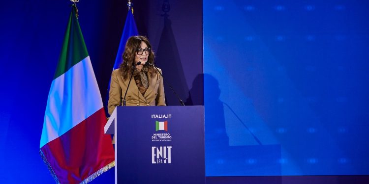 Piccoli comuni, presenze +7% e arrivi +8%. Dal Governo 60 mln € nel 2026
