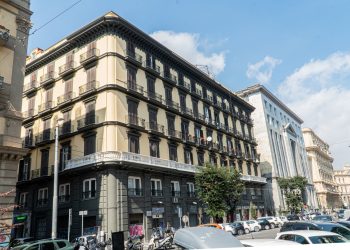 Oriana Homèl debutta a Napoli con 24 appartamenti