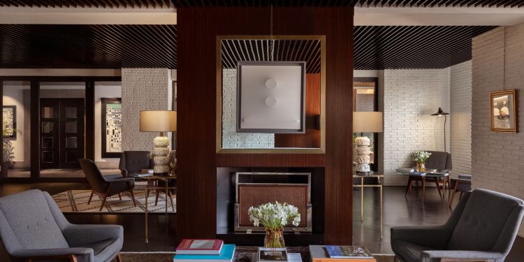 Lungarno, il Portrait Firenze ‘ingloba’ l’Hotel Continentale. Possibile apertura del capitale