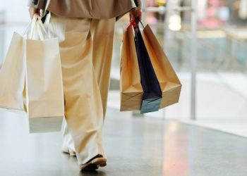 Shopping tax free in Italia nel 2025 trainato dai turisti americani Uhnwi (+24%)