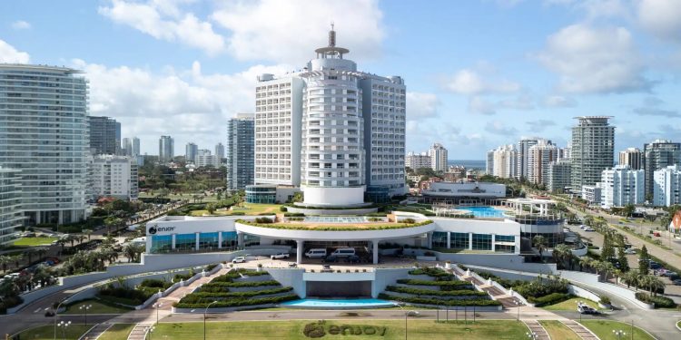 Jhsf acquista Enjoy Punta del Este per 136 mln €: diventerà un hotel Fasano
