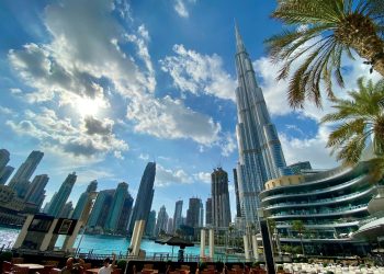 Dubai, pochi turisti e gli hotel chiudono. Si coglie l’occasione per un restyling