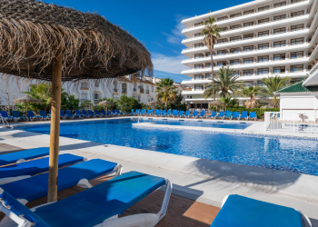 La Spagna è nel mirino di Leonardo: acquisito il secondo albergo in Costa del Sol